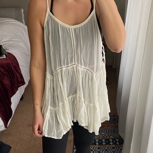 Boho style - Off-white flowy & adjustable tank top